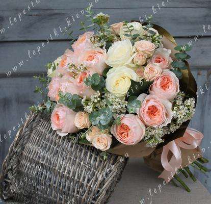 Bouquet "Roseлия"