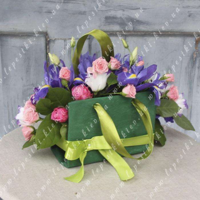Флористическая сумка из картона для живых цветов - своими руками.