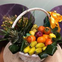 Fruit basket with dried flowers