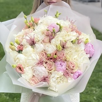 Large bouquet with peonies "Cloud"
