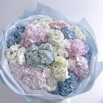 Bouquet with hydrangea "Milady"