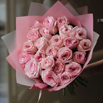 Букет из 25 французских пионовидных роз