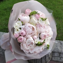 Bouquet with peonies "Roze"