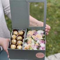 Sweet gift with flowers