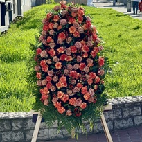 Funeral wreath number 62
