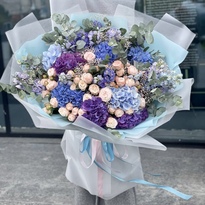 A huge bouquet with hydrangea and delphinium