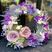 Wreath in lilac shades