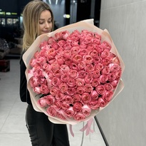 Bouquet of 101 roses Pink Expression