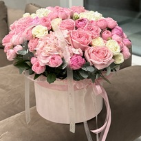 Large box with peonies and roses