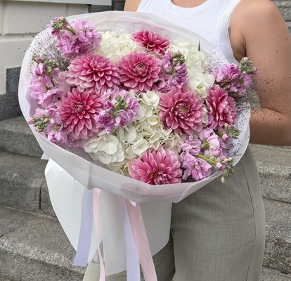 A bouquet of hydrangea, dahlias and matthiola